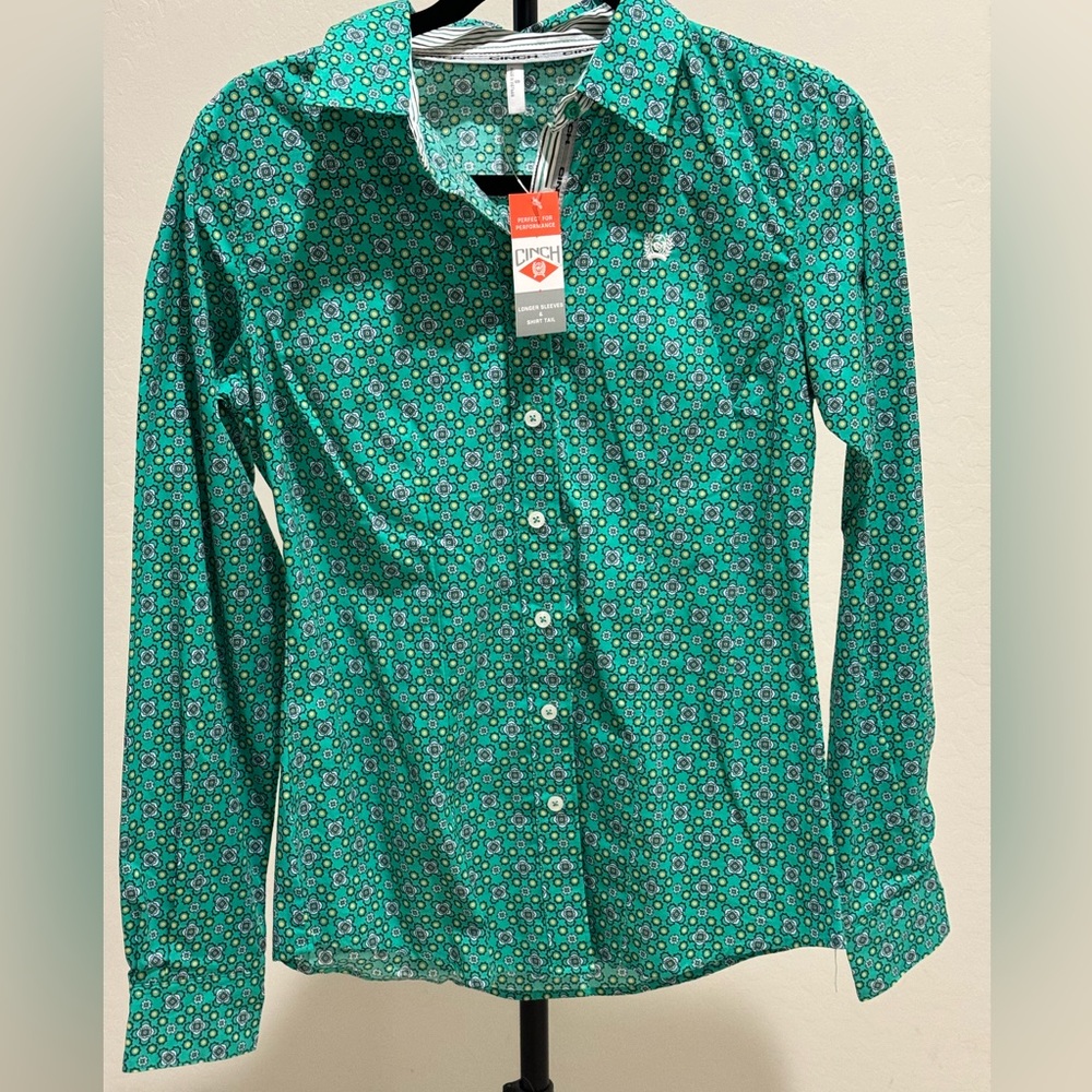 Cinch button down